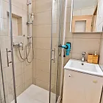 Koledniki Apartment *