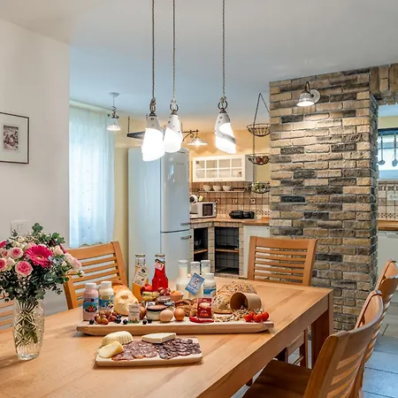 Koledniki Apartman