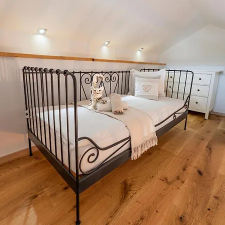 Apartman Koledniki *