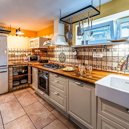 Apartment Koledniki Bled