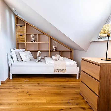 Koledniki Apartment *